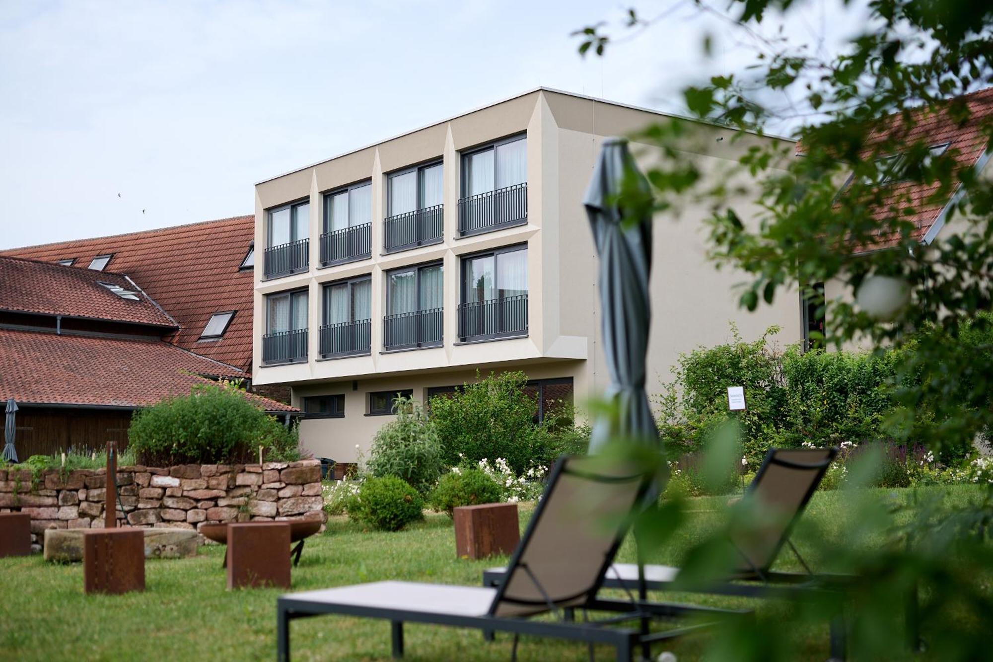 Weinhotel Fritz Walter Niederhorbach Екстер'єр фото